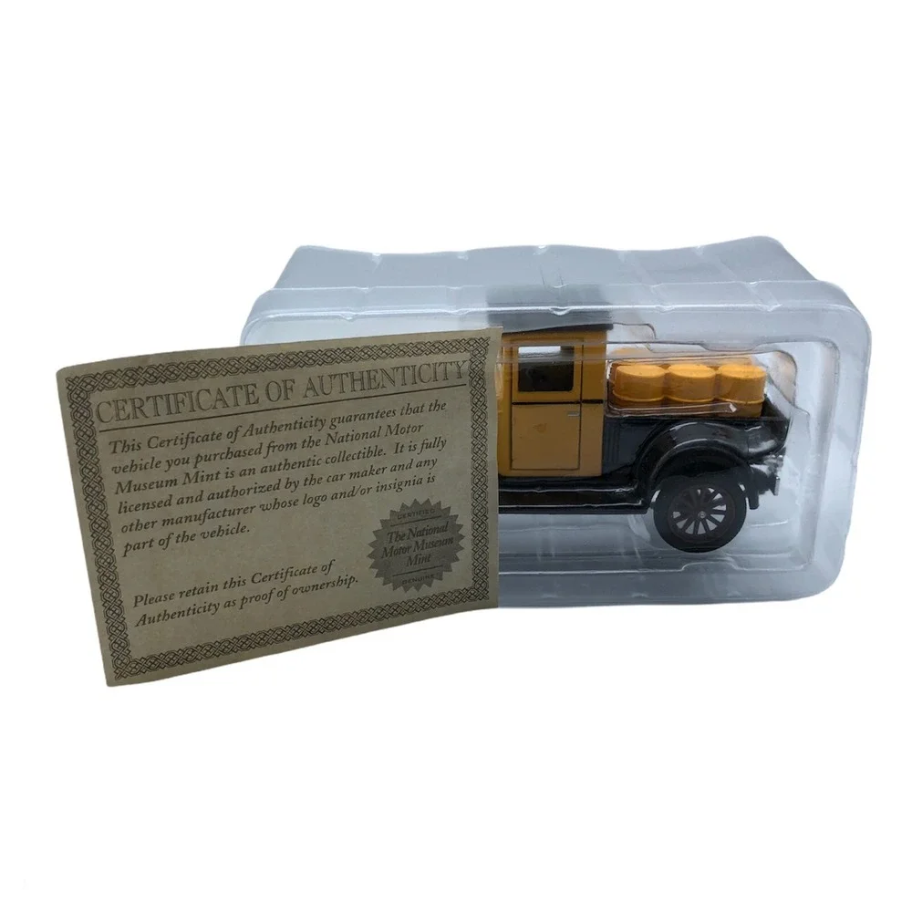 New Ray 1928 '28 Chevrolet Chevy 1/2 Ton Pick Up Truck Yellow Die Cast 1/32